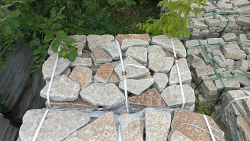 Гранитный плитняк галтованный для парковки купить в Нязепетровске