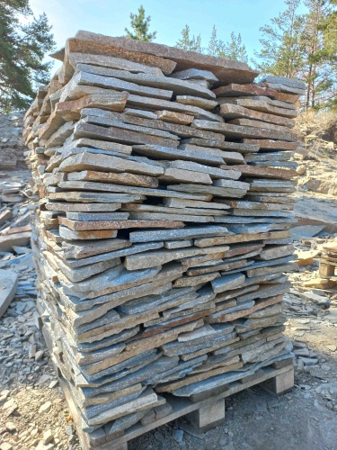 Плитняк златолит серебристый для цоколя, отмостки купить в Нязепетровске