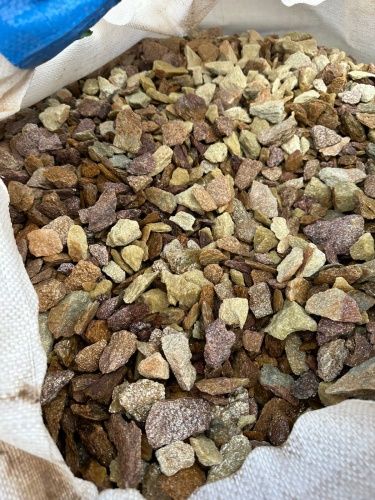 Златолит персиковый декоративная каменная крошка купить в Нязепетровске