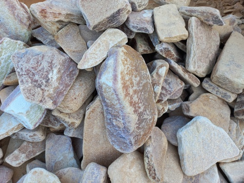 Златолит жёлтый, жёлто-зелёный глыбки и валуны для ланшафтного дизайна купить в Нязепетровске