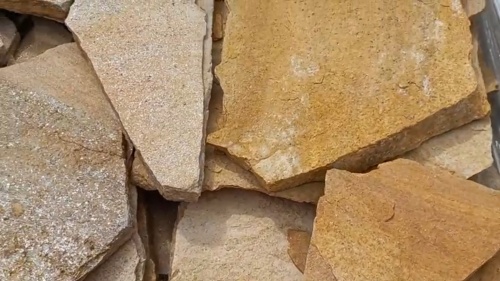 Плитняк златолит жёлтый для цоколя купить в Нязепетровске