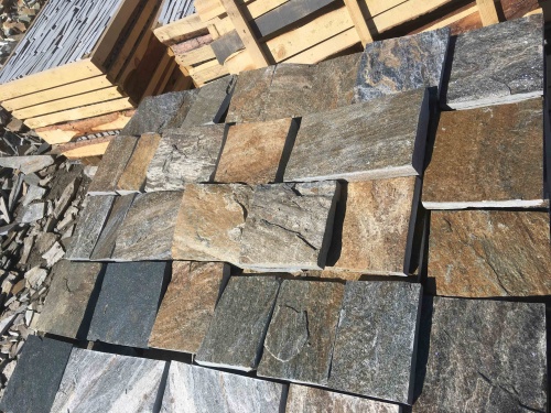 Плитка пилёная златолит Уральский для цоколя, отмостки купить в Нязепетровске