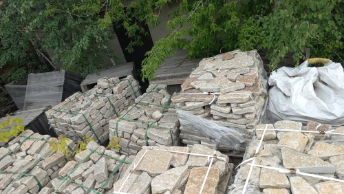 Гранитный плитняк галтованный для парковки купить в Нязепетровске