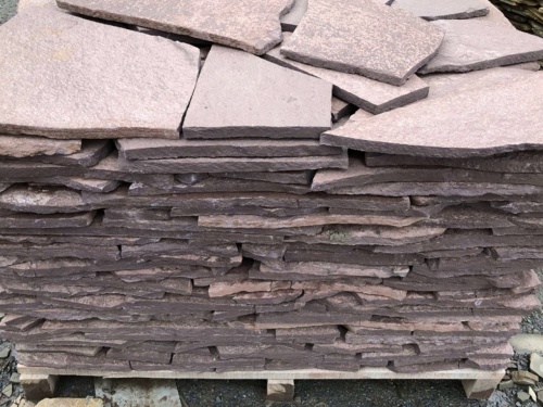 Плитняк лемезит бордовый для облицовки цоколя 20-25 мм  купить в Нязепетровске