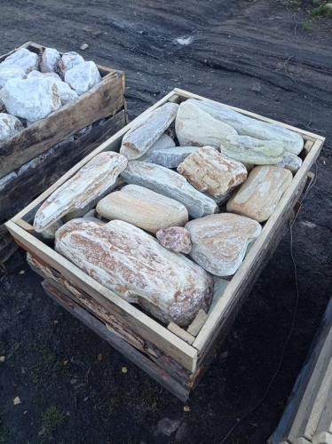 Златолит жёлтый, жёлто-зелёный глыбки и валуны для ланшафтного дизайна купить в Нязепетровске